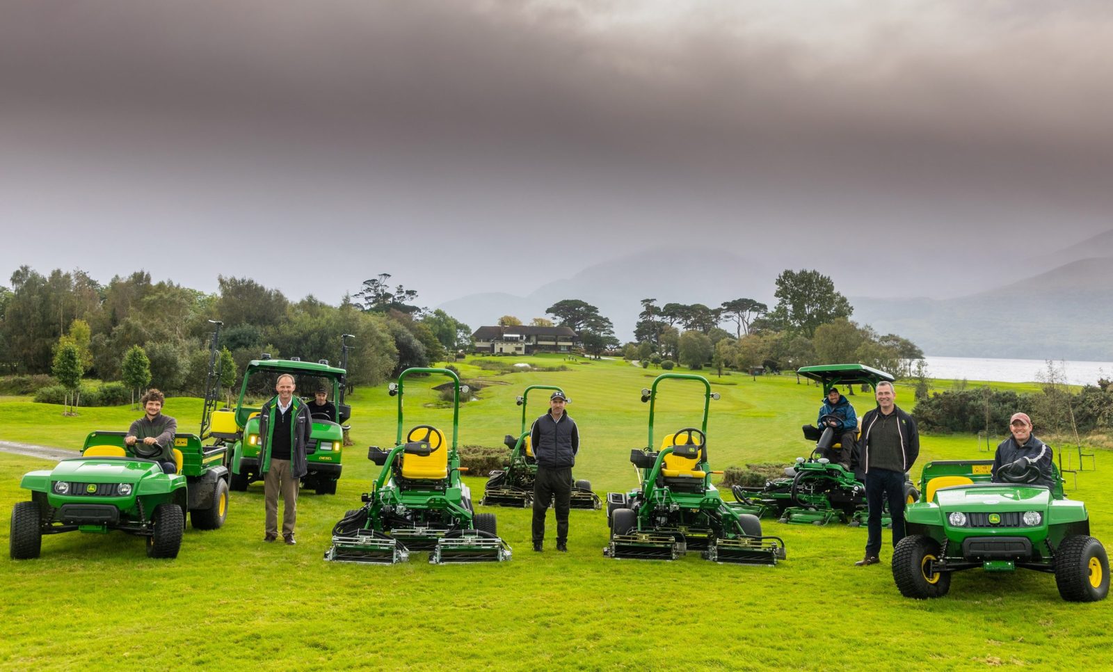 Members of Killarney’s greenkeeping team sit on the new John Deere machines, with (from left) Richard Charleton, Turf Strategic Account Manager at John Deere, Killarney’s Head Greenkeeper Enda Murphy, and Mike Weldon from the Seamus Weldon dealership which supplied the new kit.
