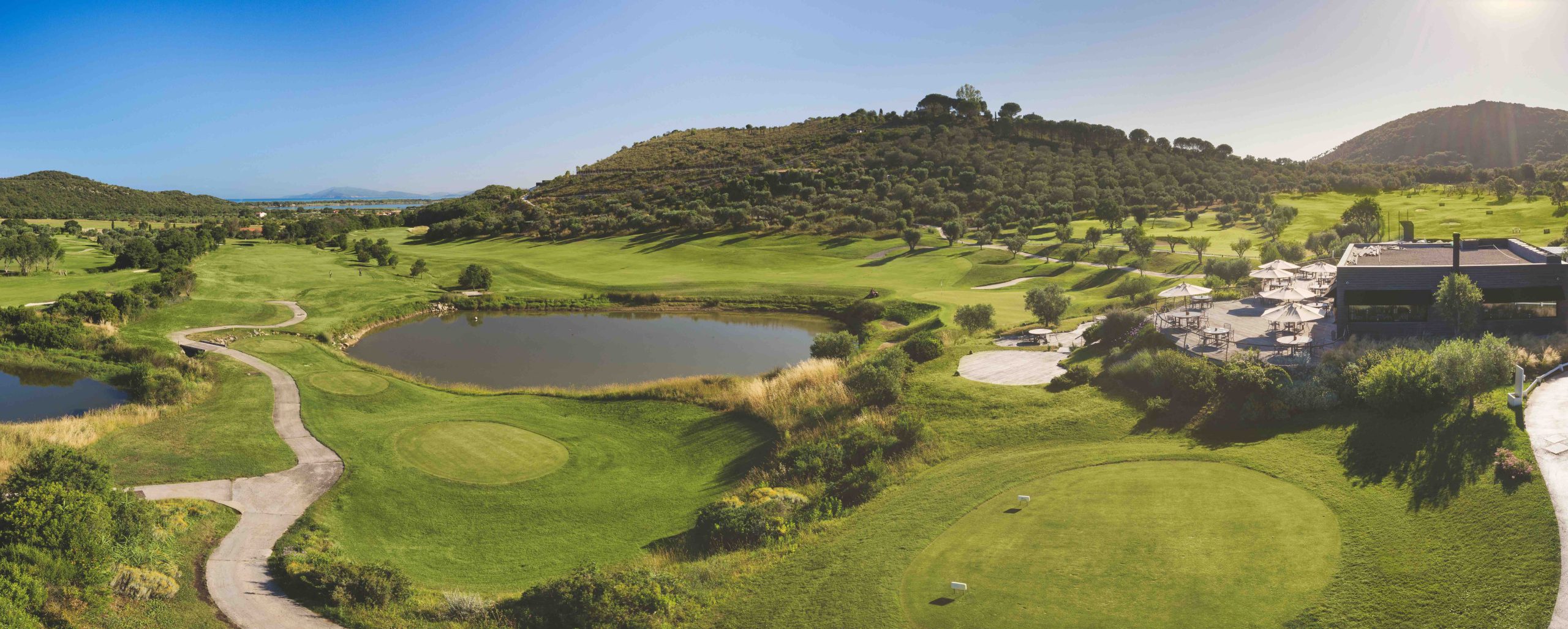 The golf course at Argentario carries out maintenance exclusively with natural products