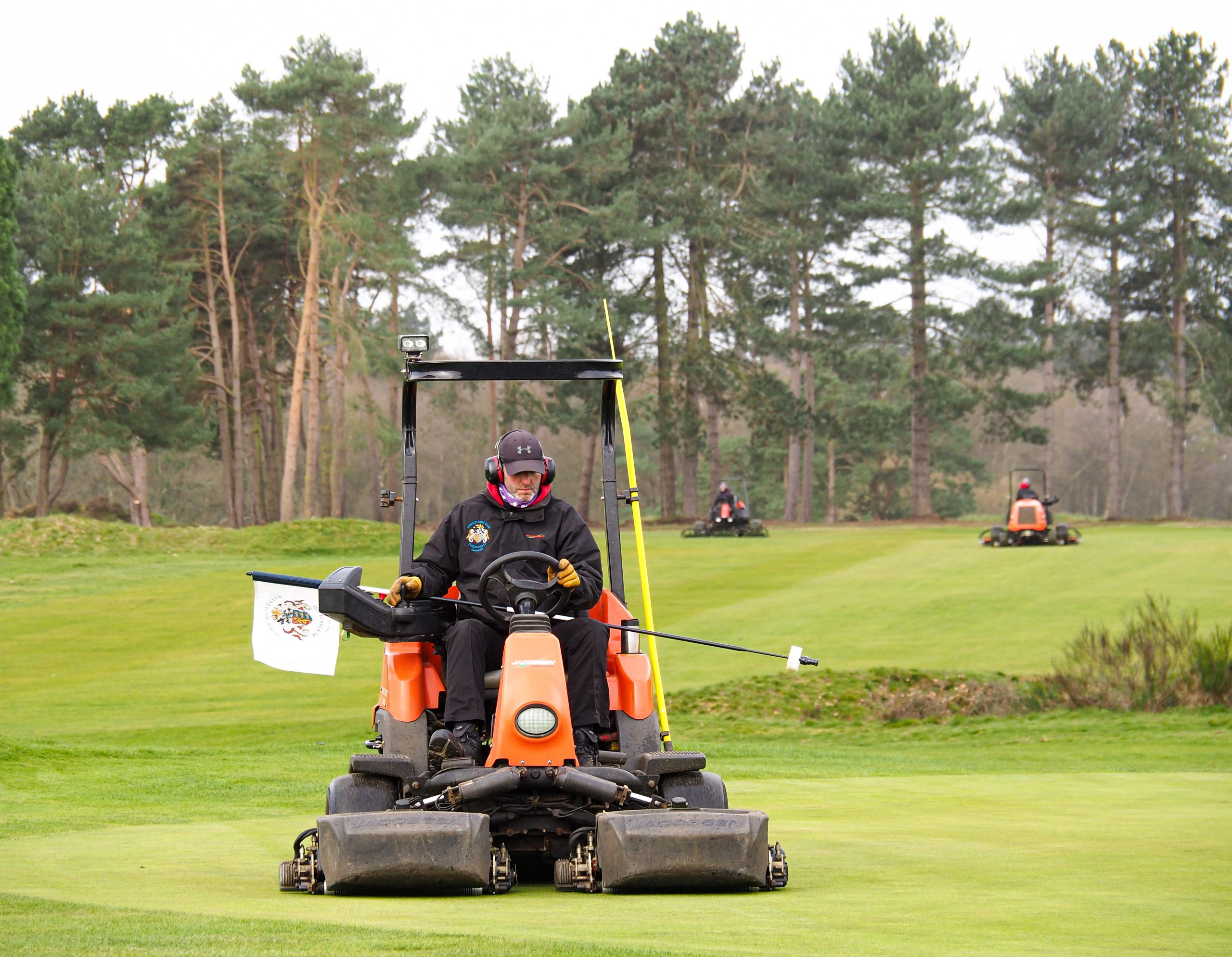 The CGCS is recommending a 9% increase for assistant greenkeeper salaries