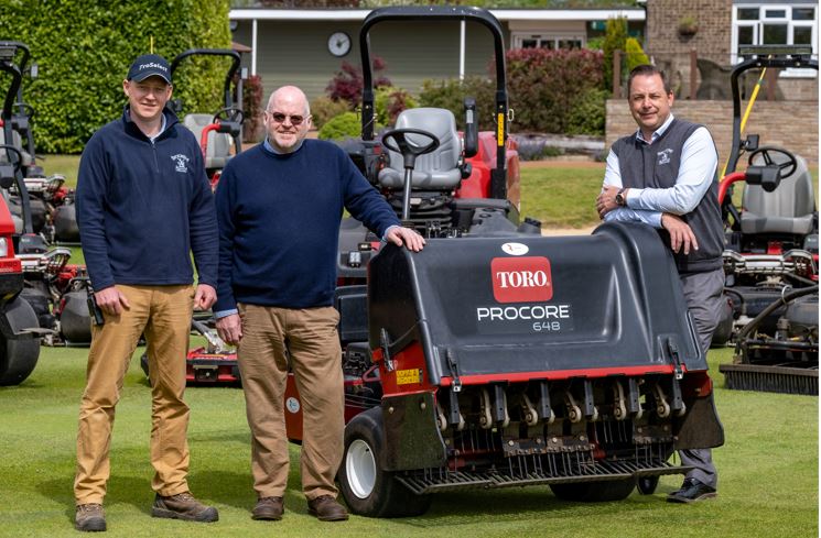 Course manager Tom Smart (left) and general manager Mike Verhelst (right) from Bury St Edmunds Golf Club with Reesink rep Julian Copping and the club’s new Toro machinery.