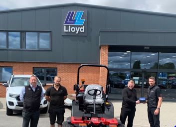 Winners of two of the annual Reesink Aftermarket Dealer Awards, from left, Lloyd Ltd’s Simon Holmes, Michael Dixon, Sean Trotter and Reesink’s Alastair Black presenting the award