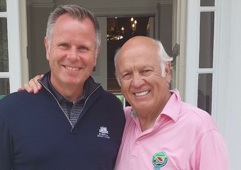 Nick Moran – General Manager Burhill Golf Club, (left) with Geoff Johnson – Founder & Chairman: South Africans in Need Trust (S.A.I.N.T.)