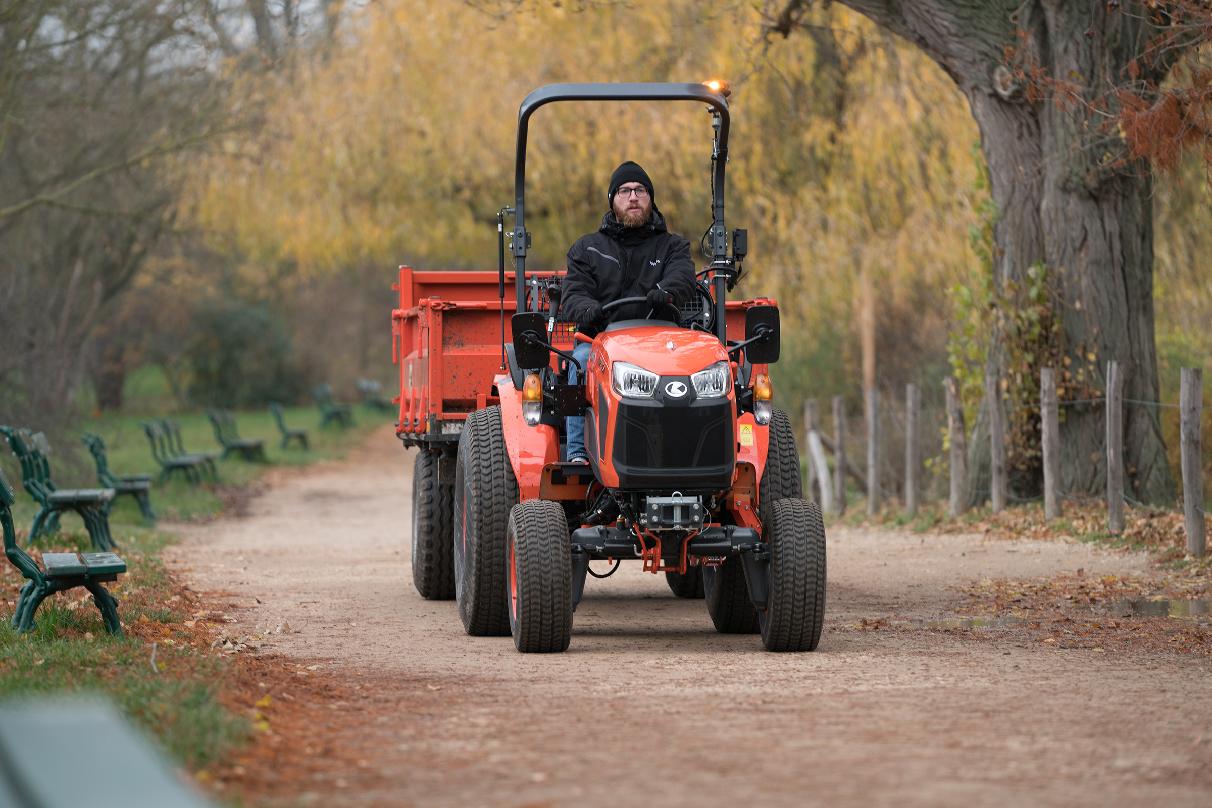 Kubota's new LXe-261 electric tractor