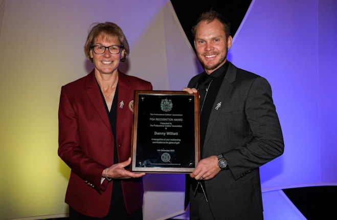 Danny Willett received his PGA Recognition Award from PGA captain Sarah Bennett at the Annual PGA Lunch in London