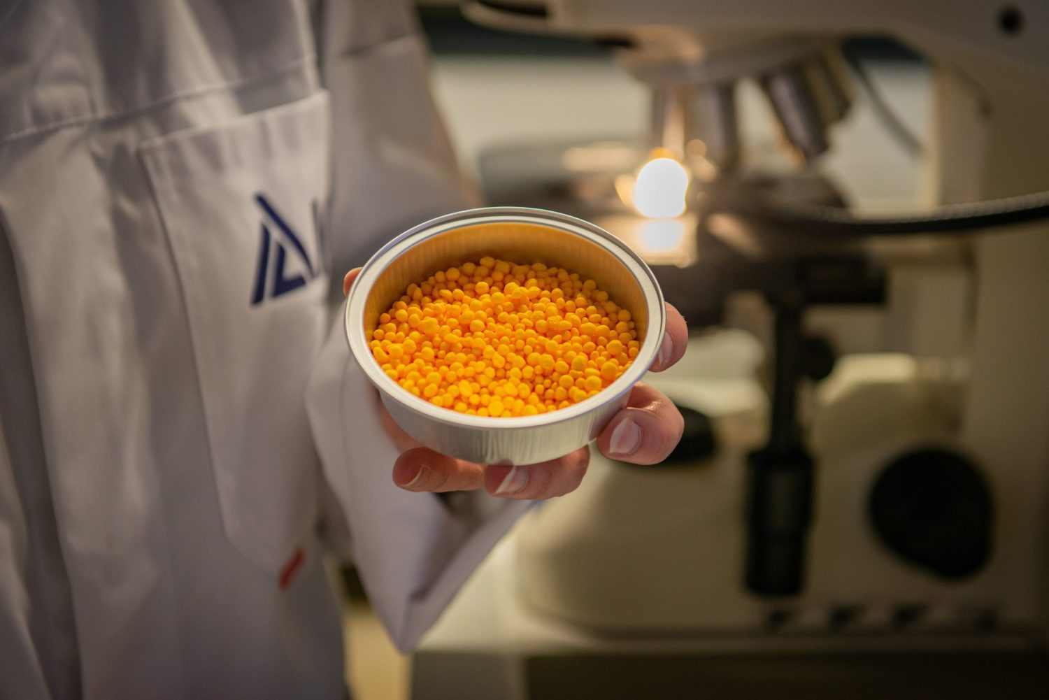 ICL are introducing a revolutionary biodegradable coating technology for its controlled release fertilisers (CRF) in the turf market: eqo.s® technology. 