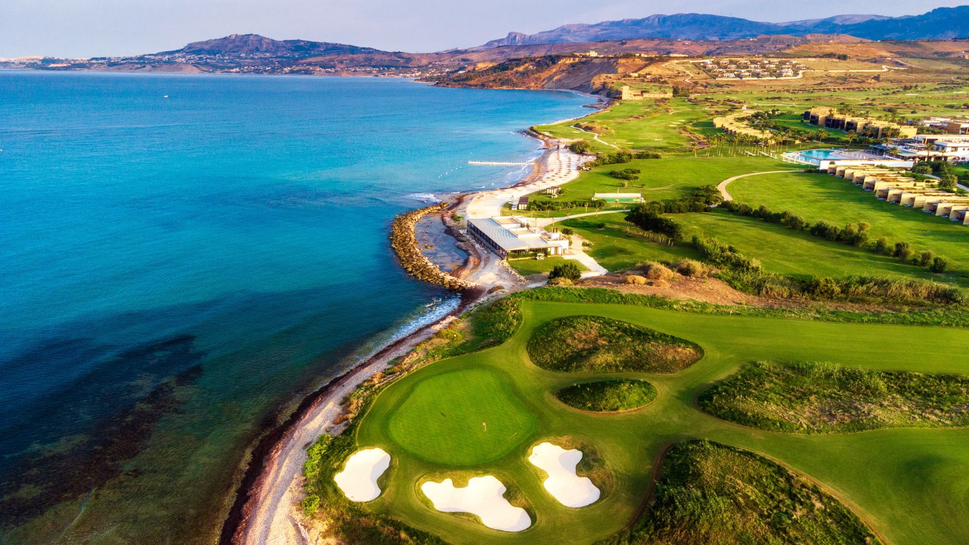 Travel is set to bounce back in 2023 with unprecedented  demand for holidays that focus on outdoor  
activities such as golf, as offered at the Verdura Resort in Sicily