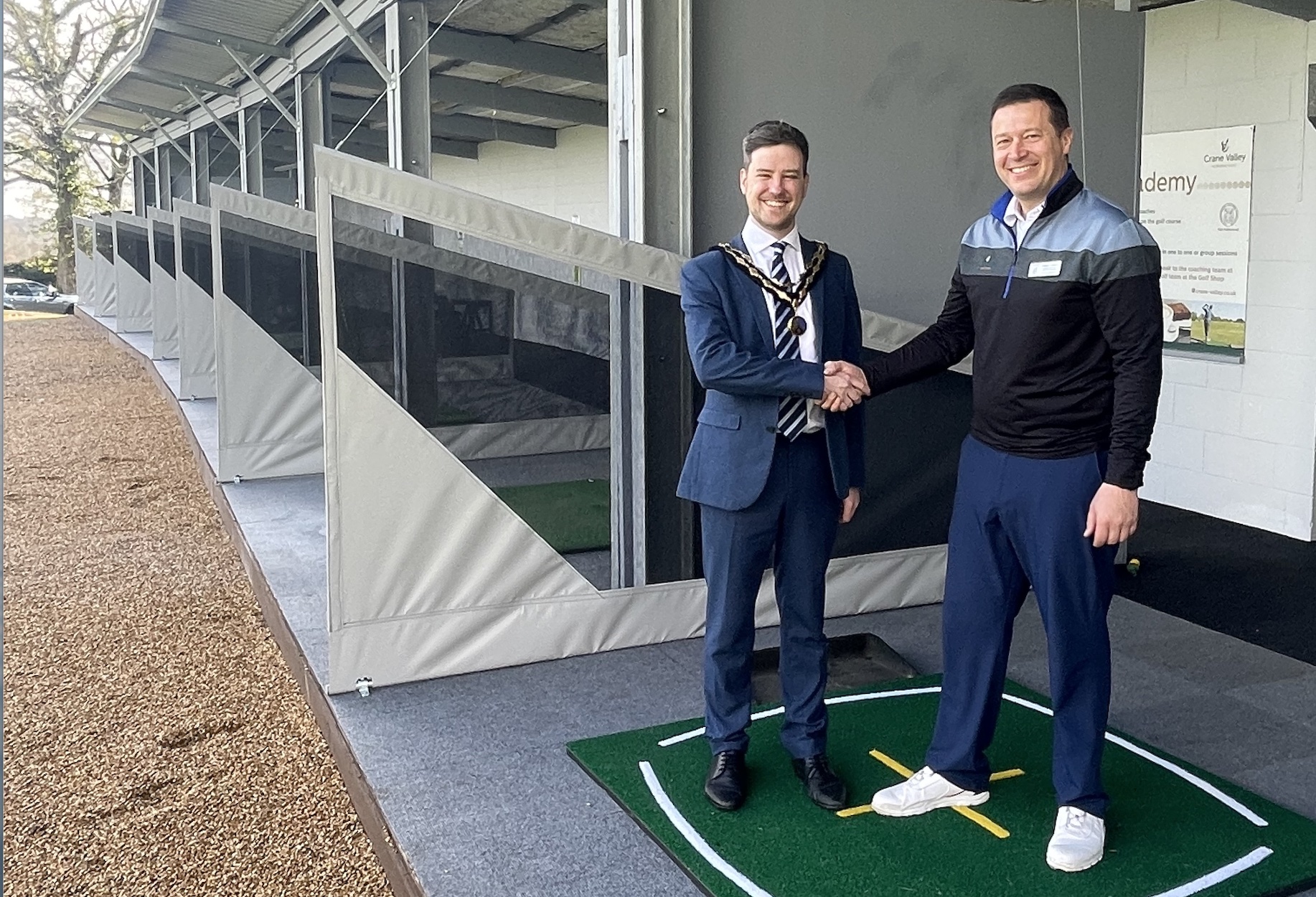Verwood Mayor Cllr Simon Gibson with Crane Valley's Head of Golf James Slide