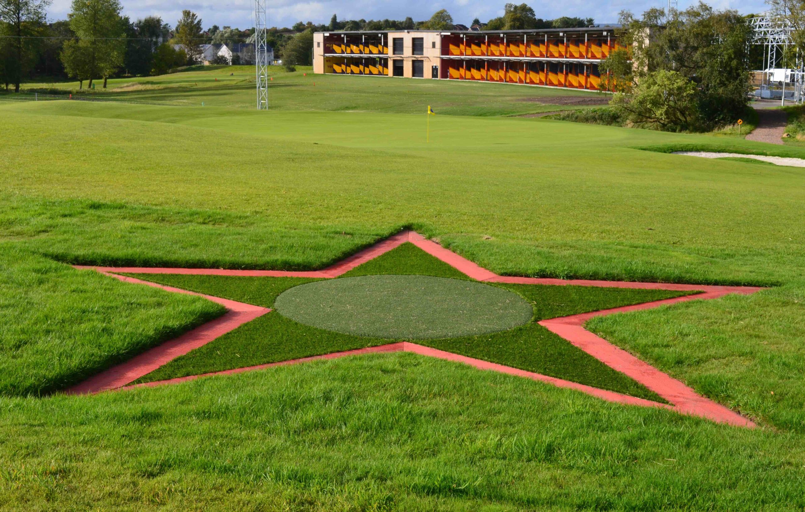 The unique Huxley Golf teeing areas at Golf-It!