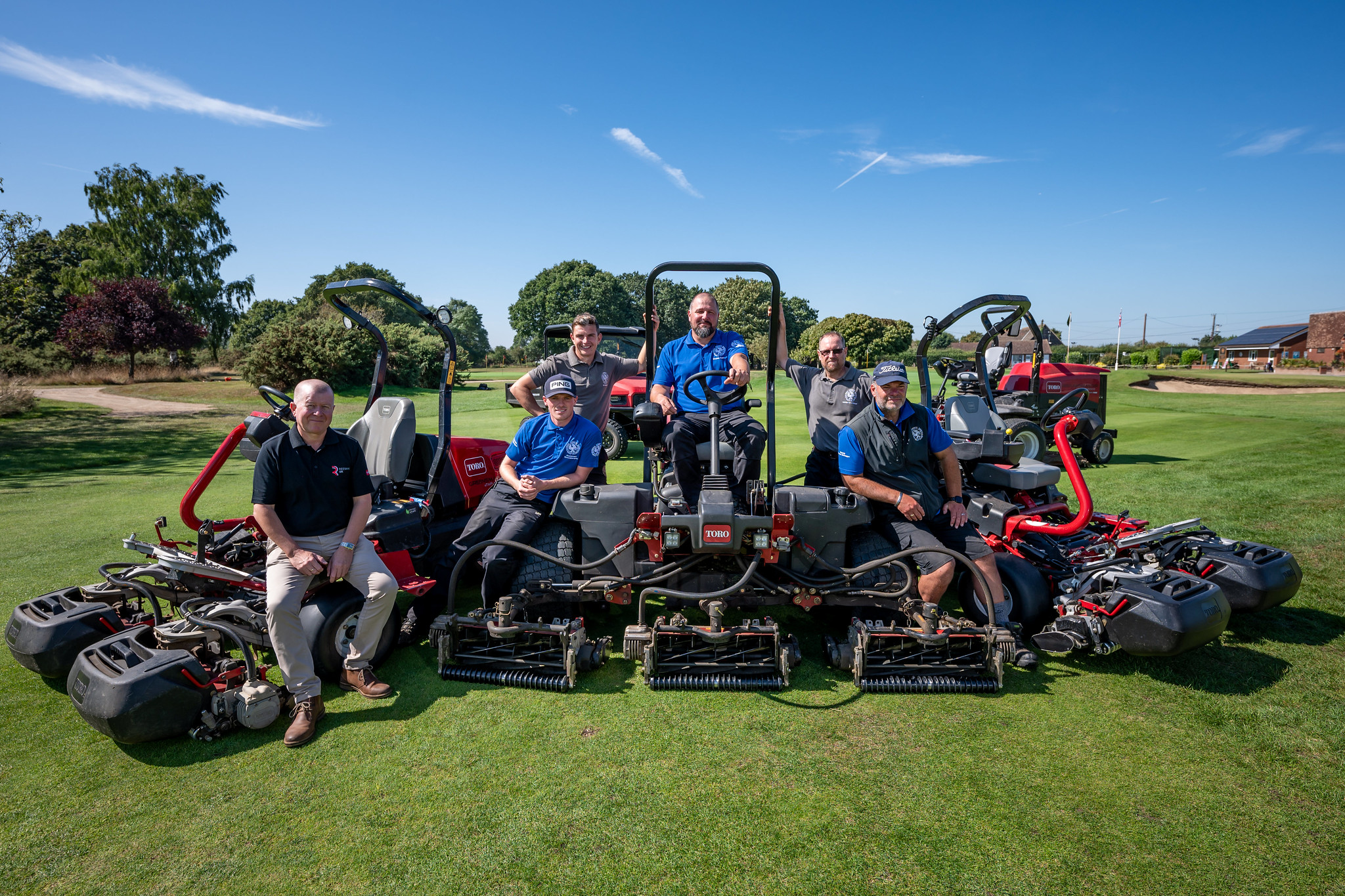 Course manager Perry Lowe and his team now have access to a range of the latest mowers and utility vehicles, including the all-electric Toro Greensmaster eTriFlex 3370 and Toro Workman UTX