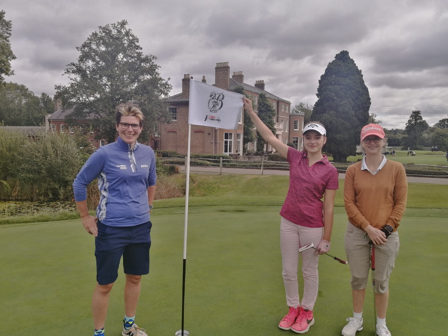 Aimi at the Rose Series with fellow G4D players, Heather Gilks (centre) and Nicky Weeks