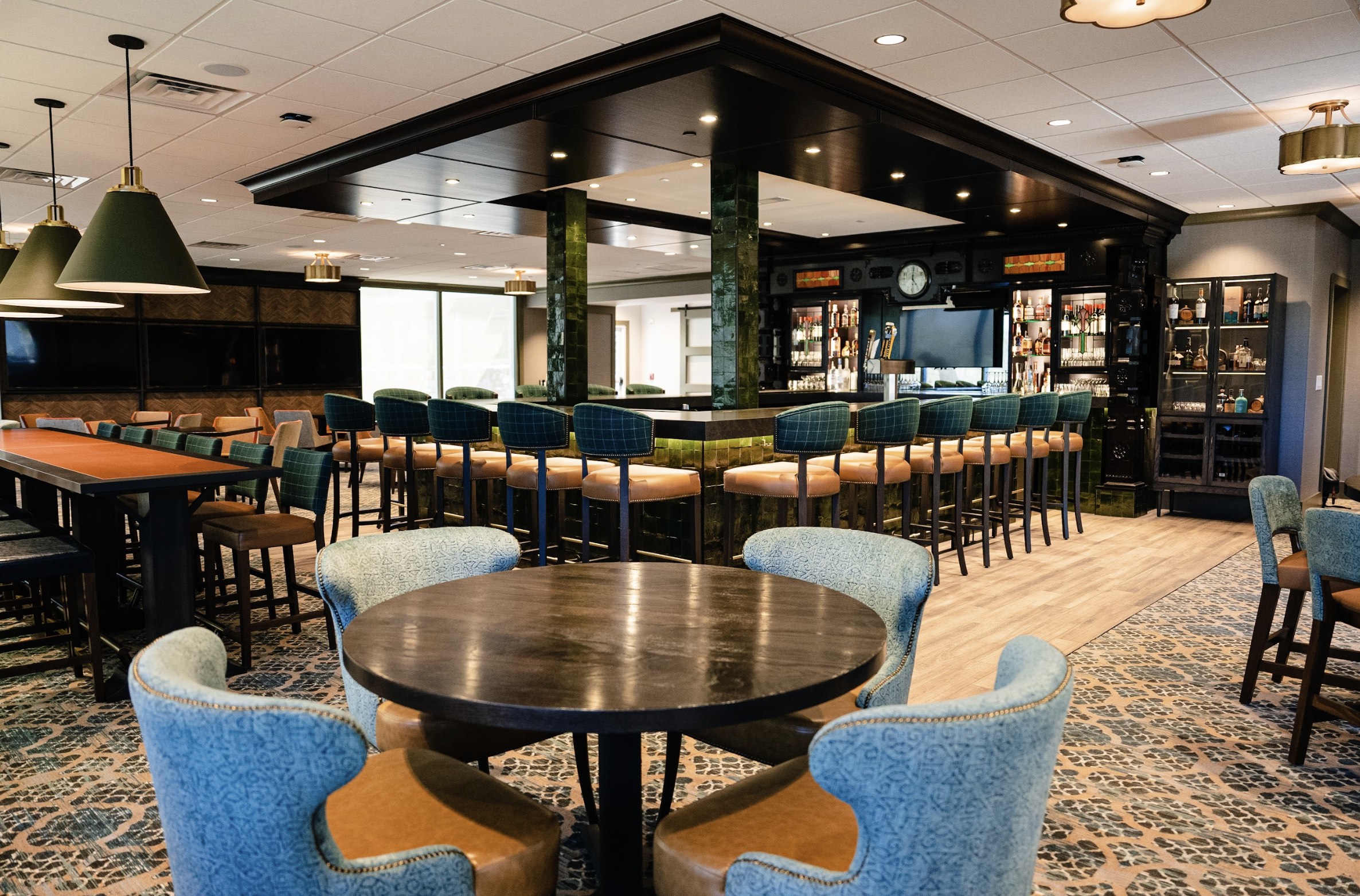 The clubhouse restaurant, Pete's, has been completely redesigned