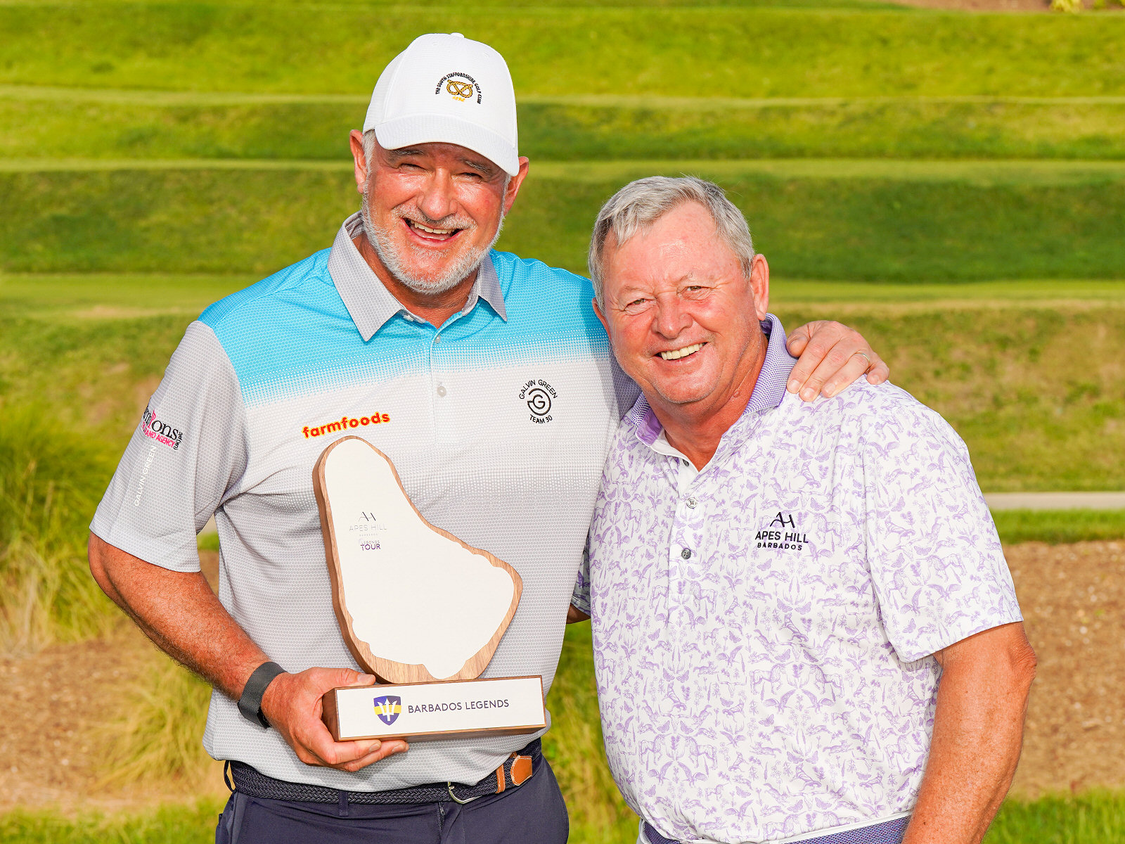 Peter Baker with Ian Woosnam (image credit Legends Tour / Getty Images) 