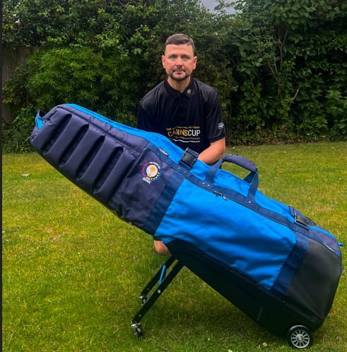 Charlie Appleyard with Sun Mountain bag