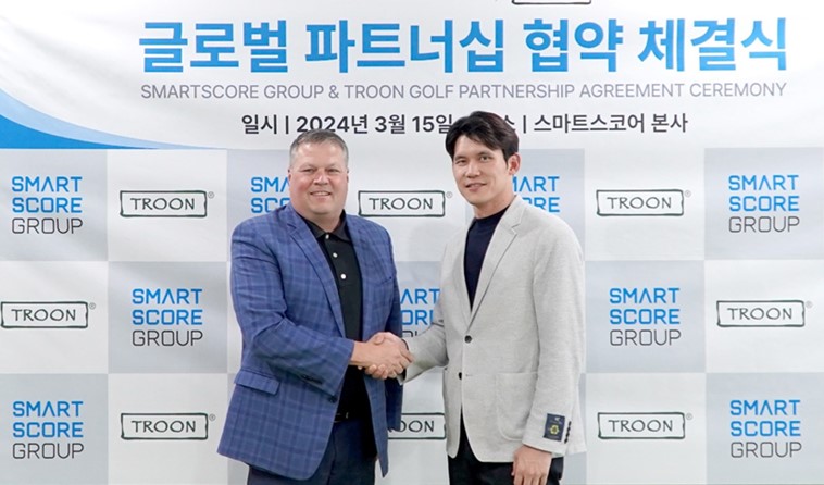 Executive Vice President of Troon International, DJ Flanders meets Sung-Hoon Jung, the Chairman of SMARTSCORE Group.