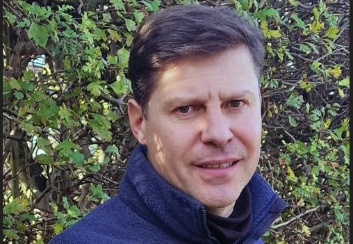 Dr Simon Watson