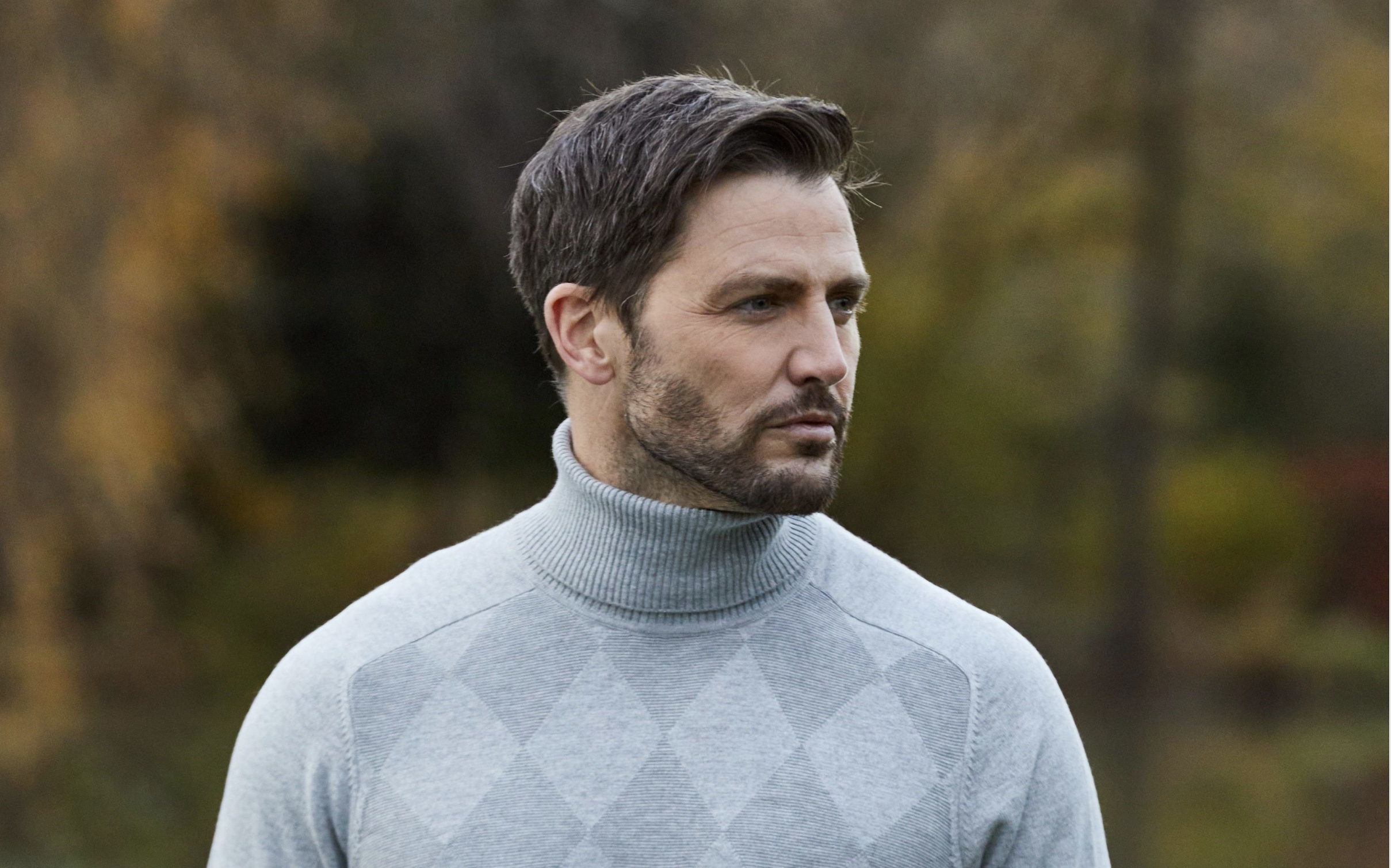 The Merino Cotton Diamond Textured Roll Neck is part of Alan Paine's AW25 luxury knitwear collection