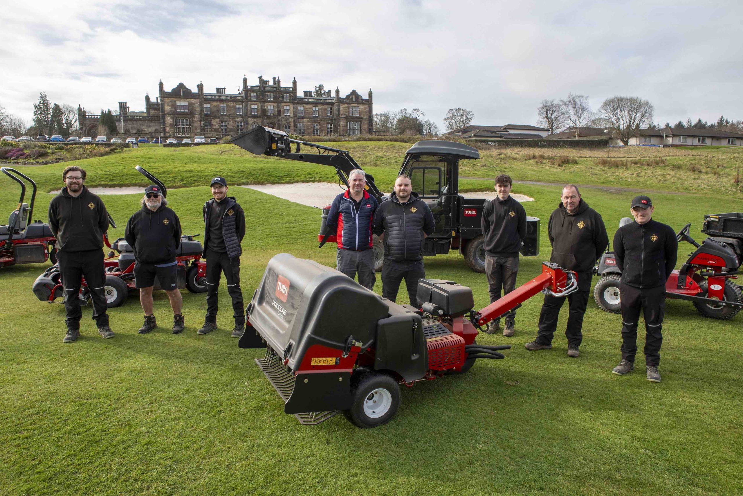 Mar Hill Head Greenkeeper Andrew Eckford, centre right, and Reesink Scotland’s Neil Ross, centre left, with the greenkeeping team and some of the new Toro fleet