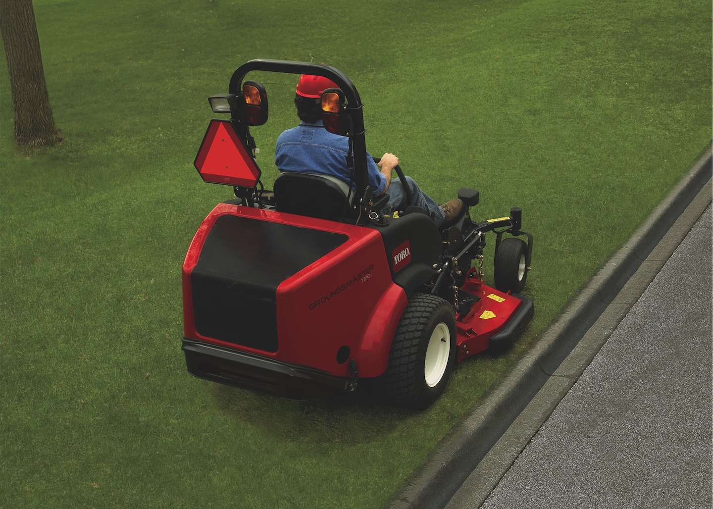 Toro's Groundsmaster 7210 mower makes a welcome return to Reesink Turfcare’s product line-up with an engine upgrade