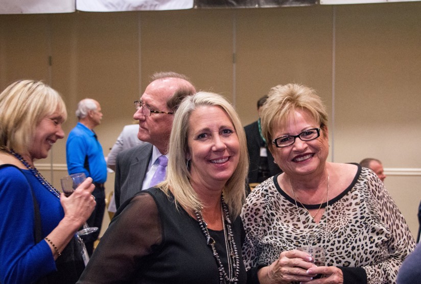 Ellen Davis (centre) winner of 2025 Perry O. Dye Service Award