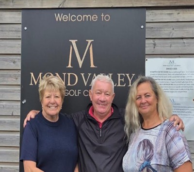 From left: Mond Valley management board Member Linda Evans, Chairman Adrian Jones and lady captain Jovita Juchienne.