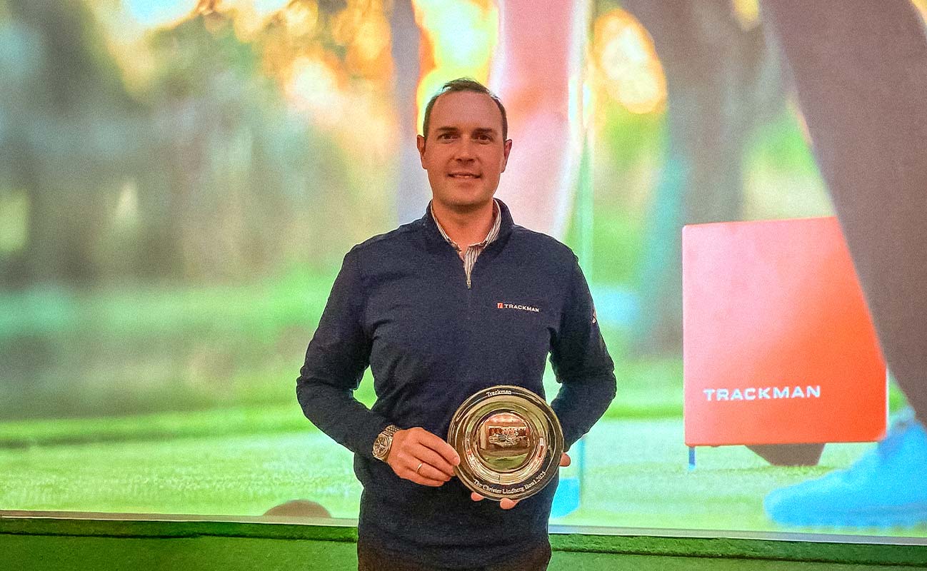 Thomas Erik Bosco, Trackman's Sales Director for South & Eastern Europe, accepted the CPG's Christer Linberg Bowl on behalf of Trackman 