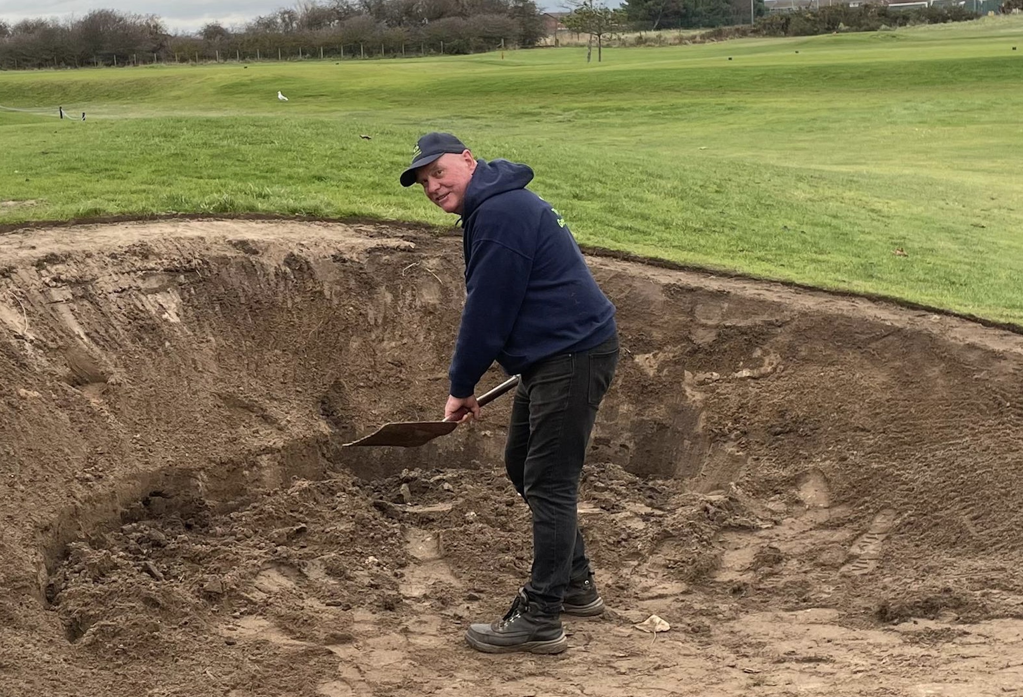 The Relief Greenkeeper is offering the services of its members to help clubs with EcoBunker installation projects
