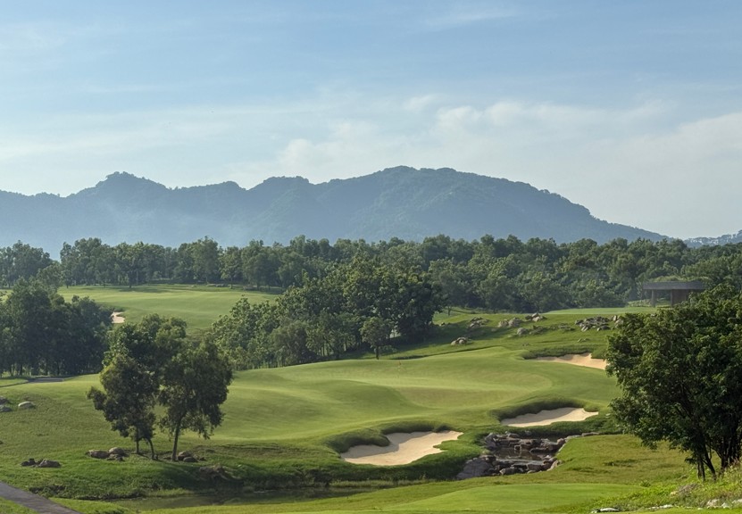 Dhoho Golf Club hole 6