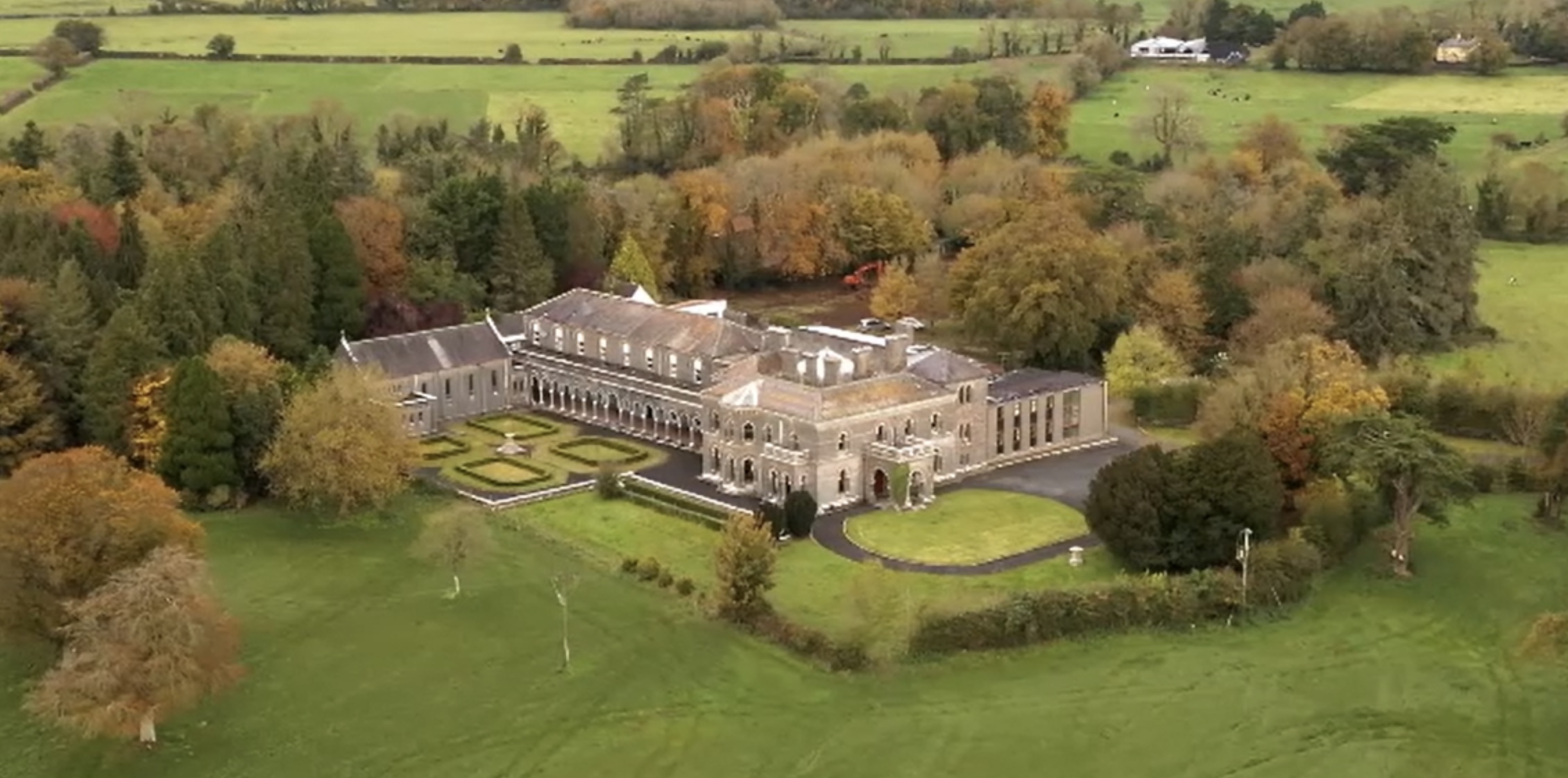 Cahermoyle House is located on a 43-acre estate, offering potential for a golf course development