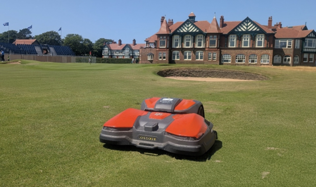 Husqvarna's CEORA 546 EPOS unit in action at Royal Lyrtham